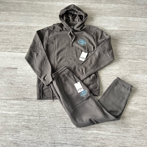 Billabong set - Picture 2 of 5